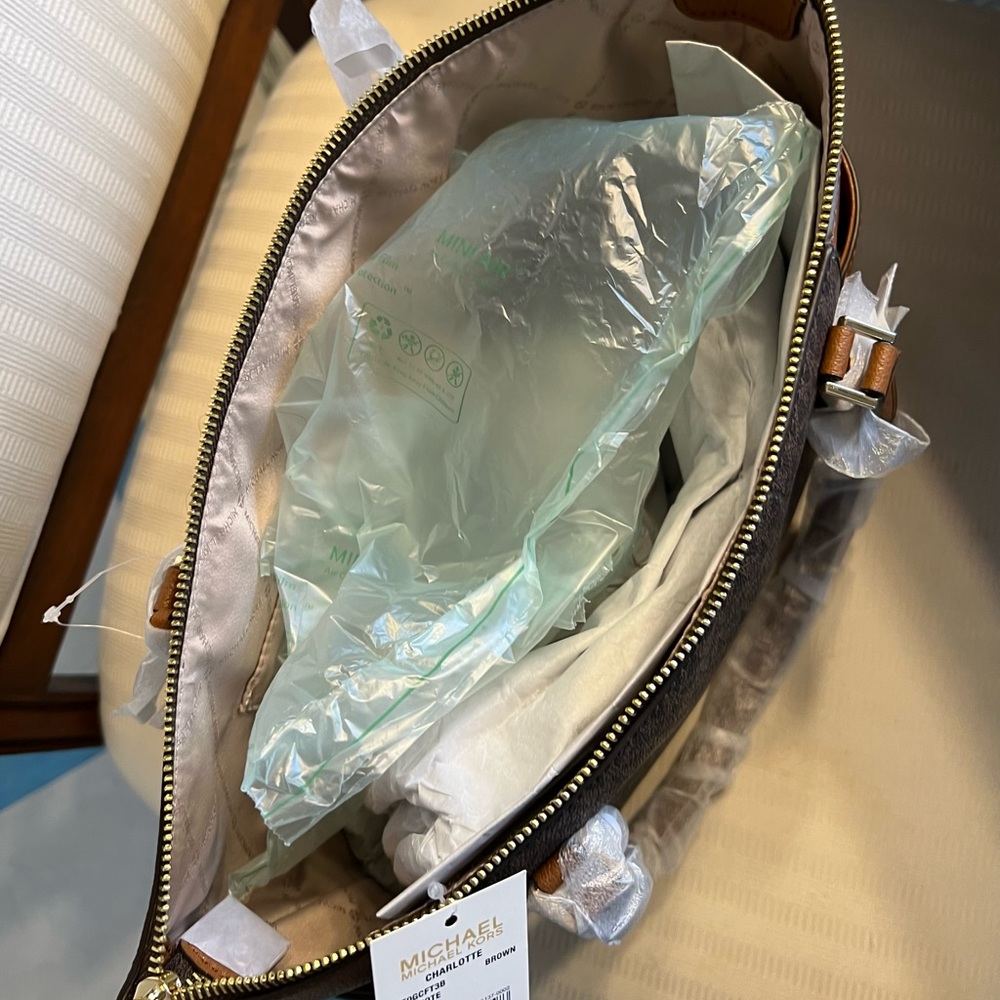 Michael Kors Charlotte Signature Logo PVC Leather with Jet Set Logo Wallet